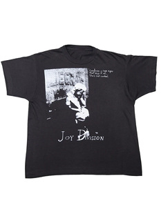 Joy Division�옷���ј�꠶��������µ�˹Ian Curtis��ʽ���T��