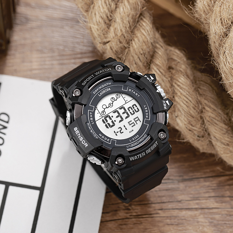 Reloj electrónico impermeable japonés multifuncional de los hombres Venta caliente transfronteriza luminosa digital gran dial reloj electrónico reloj deportivo