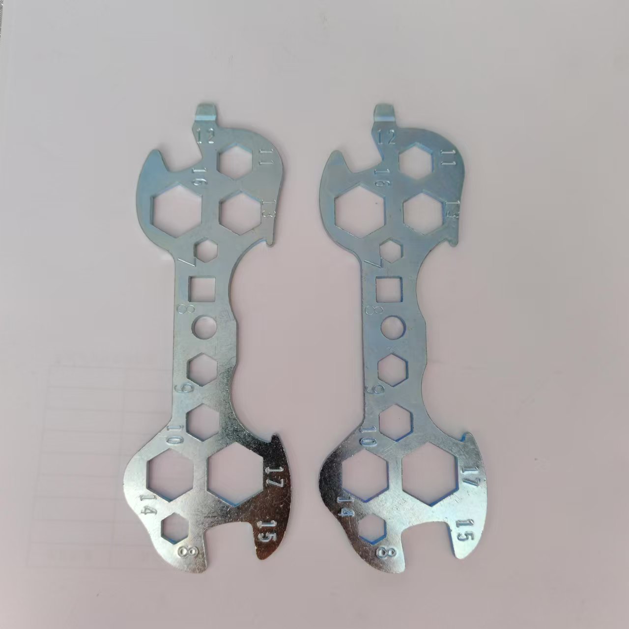 7-17多功能梅花扳手螺丝刀头片扳手多用玩具自行车工具双头两头