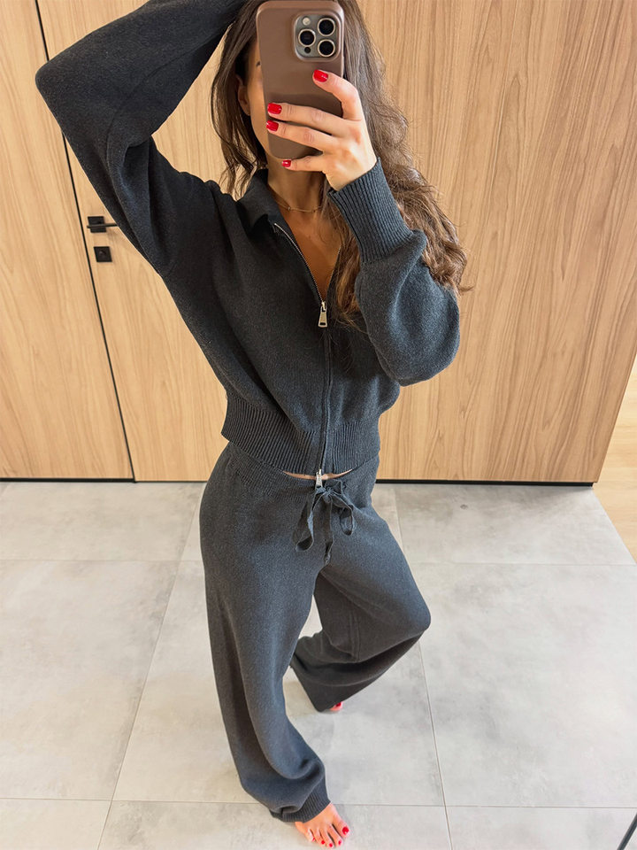 Bộ đôi áo cardigan len cổ polo dáng ngắn khóa kéo và quần dài dệt kim dây rút phong cách Âu Mỹ — Màu be, Màu nâu, màu xám, màu đen