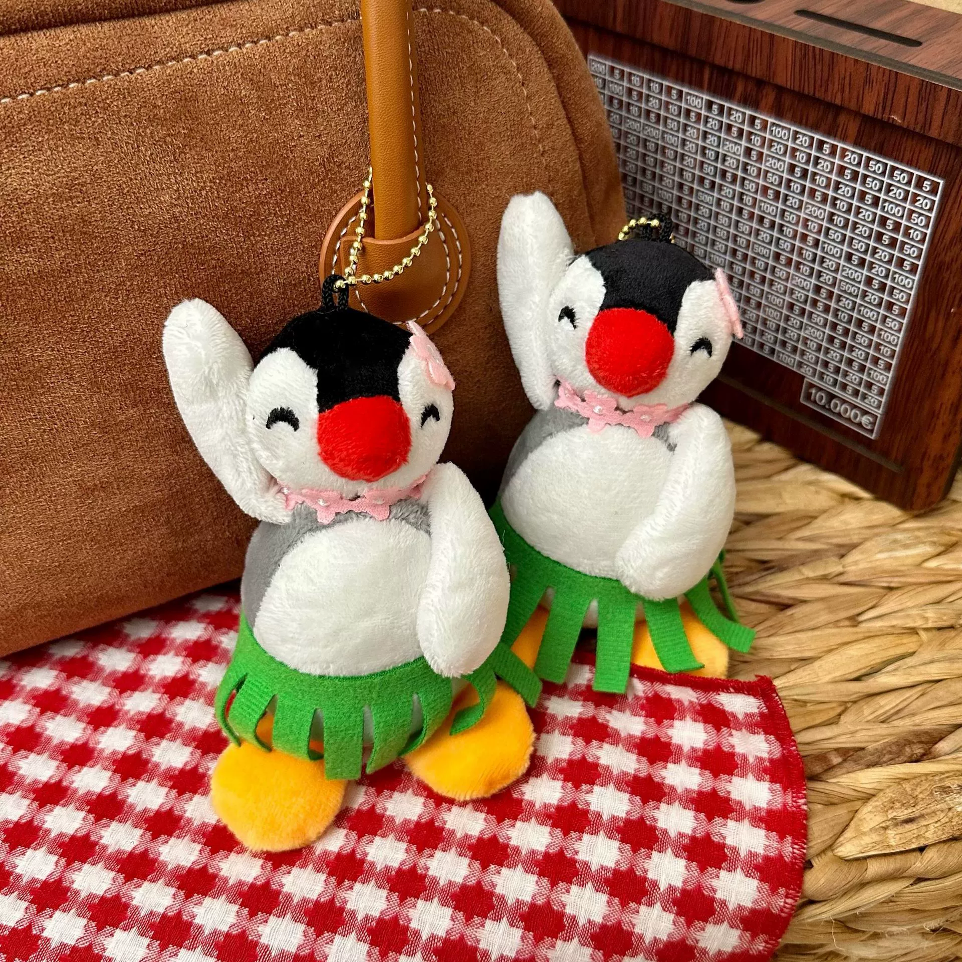 Creative funny plush pendant, appeases doll, keychain, pinguin