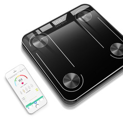 スマート電子秤人体家庭用体重計の体脂肪は卸売り体重計の重量を量ってブルートゥース充電体脂肪秤を量っています。