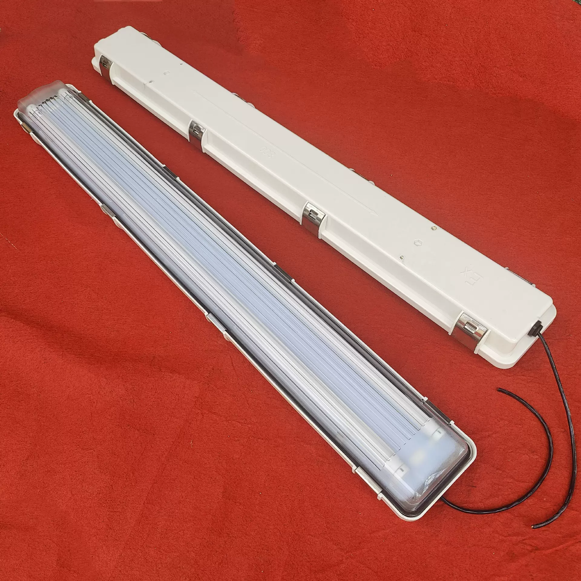 优质耐腐蚀防水防尘高亮度长寿命仓库车间码头用不锈钢防爆全塑灯