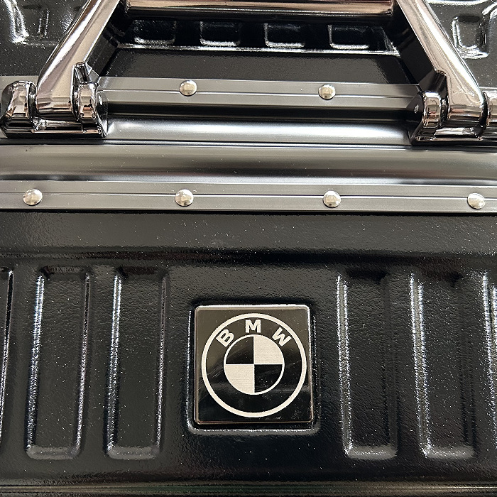 독특한 블랙 BMW 로고