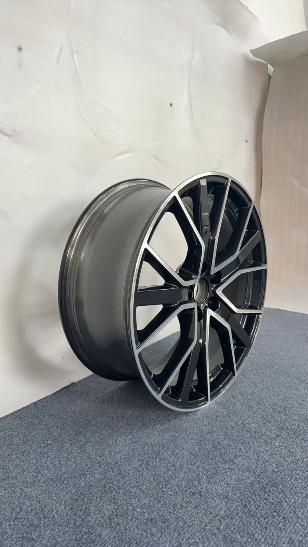 Suitable for Audi Q5 20inch Original Style Wheels, Brand New 20*8.0J Et 39