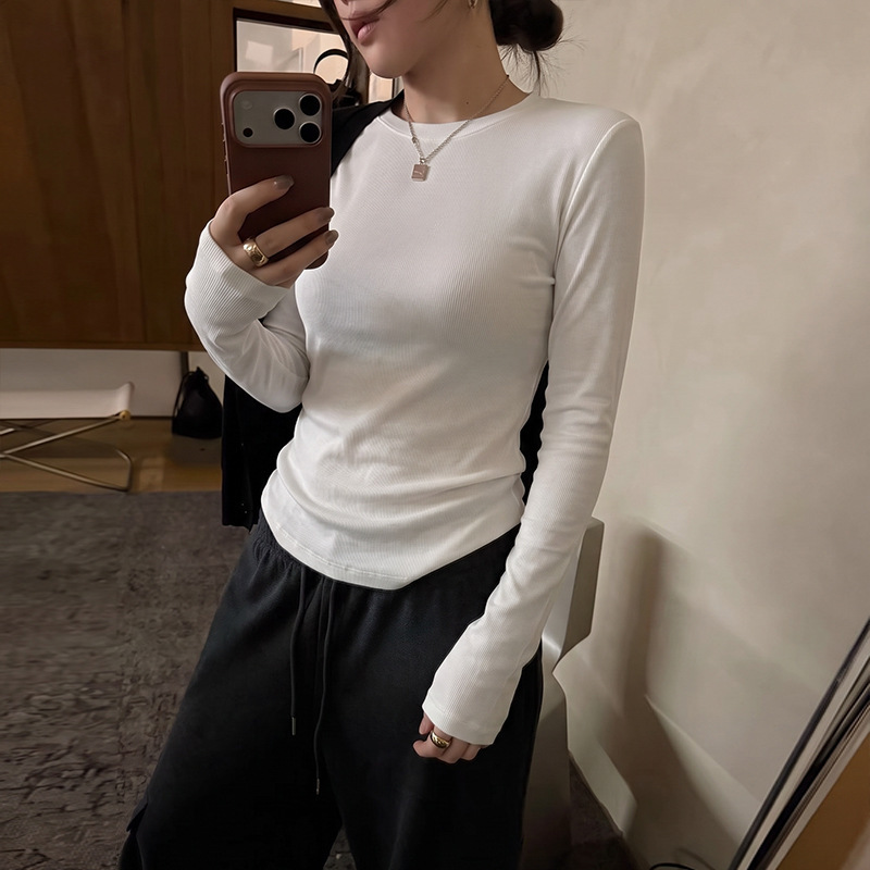 Youye Shisanxing 2026 Autumn New Korean Style Long Sleeve Top for Women Round Neck Regular Shoulder Base Shirt for Women Youye Shisanxing 2026 Autumn New Korean Style Long Sleeve Top for Women Round Neck Regular Shoulder Base Shirt for Women