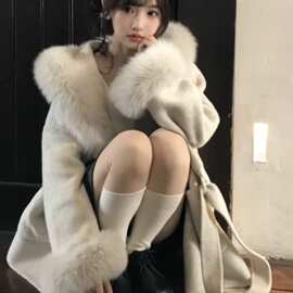 毛茸茸呢子大衣女秋冬留洋千金感超好看温柔风毛呢外套小个子