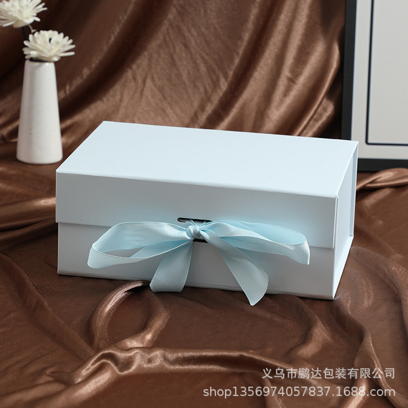 Caja de regalo plegable de una pieza Xi Yin imán negro Flip caja de regalo en blanco caja de regalo de vacaciones caja de regalo de embalaje de zapatos y ropa