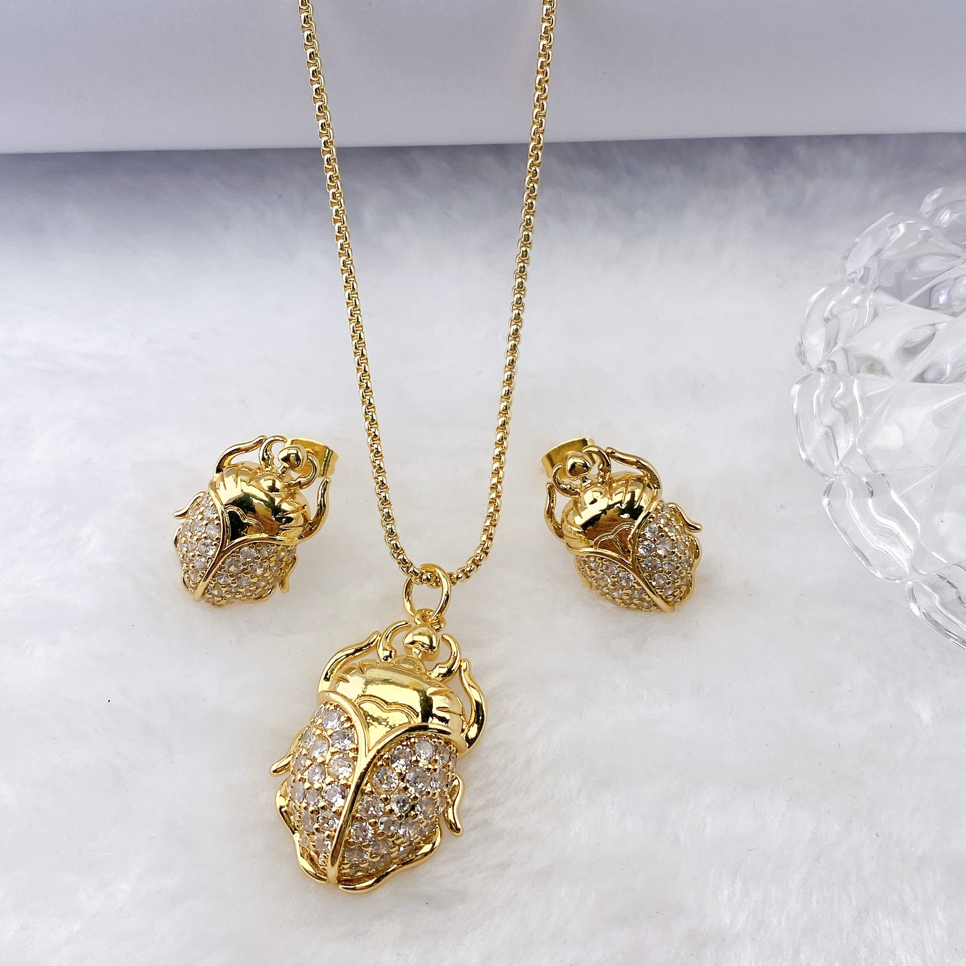 1 Set Quantity Copper Material Delicate Zircon Beetle Set Cute Elegant Insect Ladybug Unique Personality Trendy Match Copper Pendant Ins Style Embedded Diamond