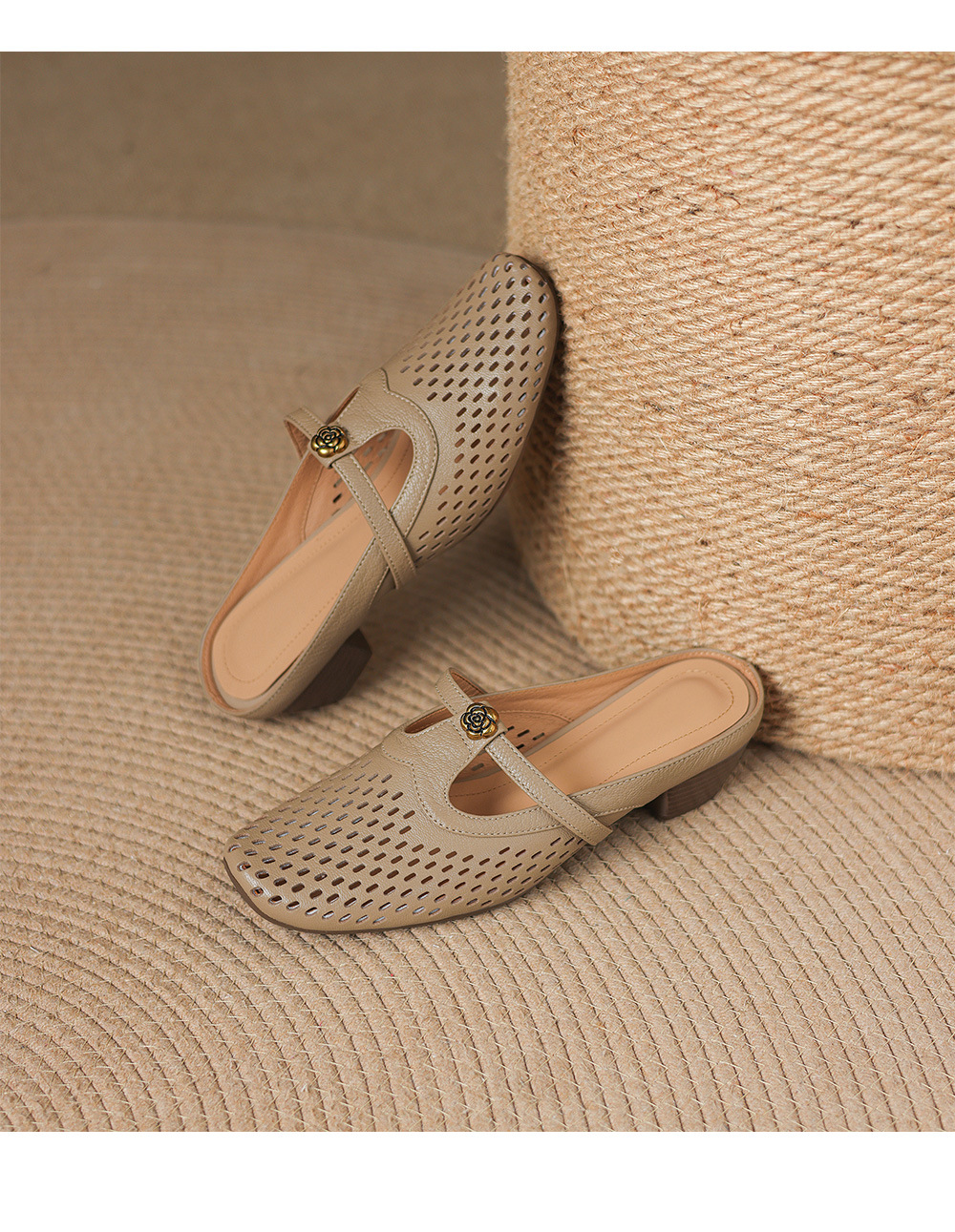 Dép sandal nữ quai chữ V da dê, gót thấp 3,5 cm, mũi kín hở gót — màu trắng ngà chi tiết 17