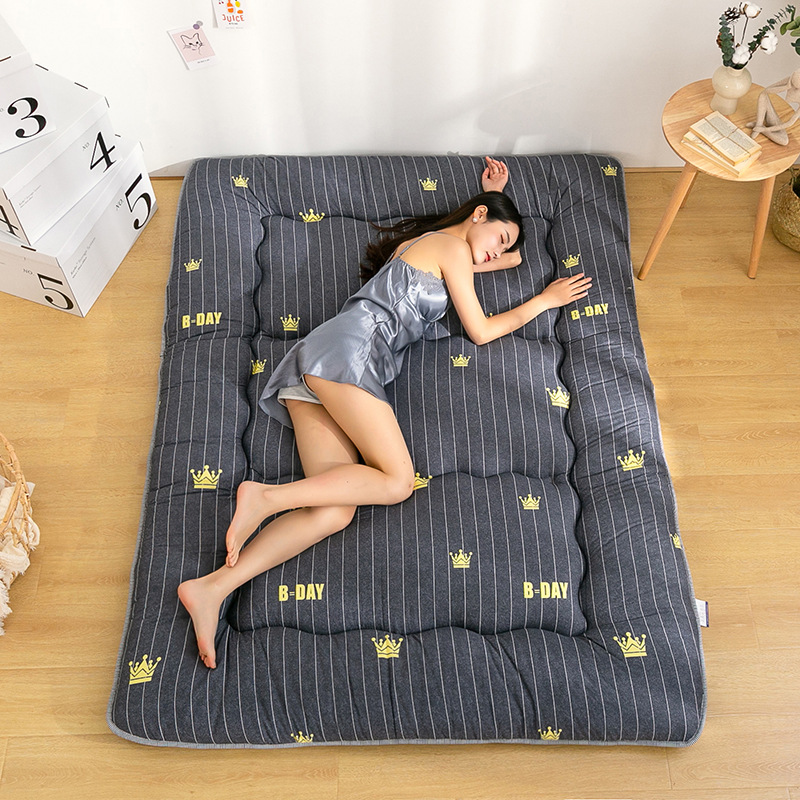 日本式の厚い畳のマットレスのメーカーは直接に国境を越えたアマゾンのマットレスの客間の寝室の床を畳んで寝ます。