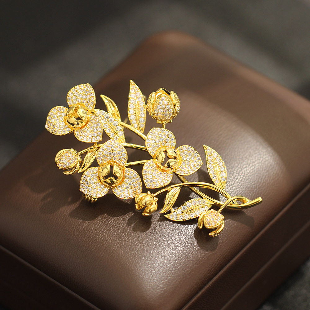 golden elegant retro brooch