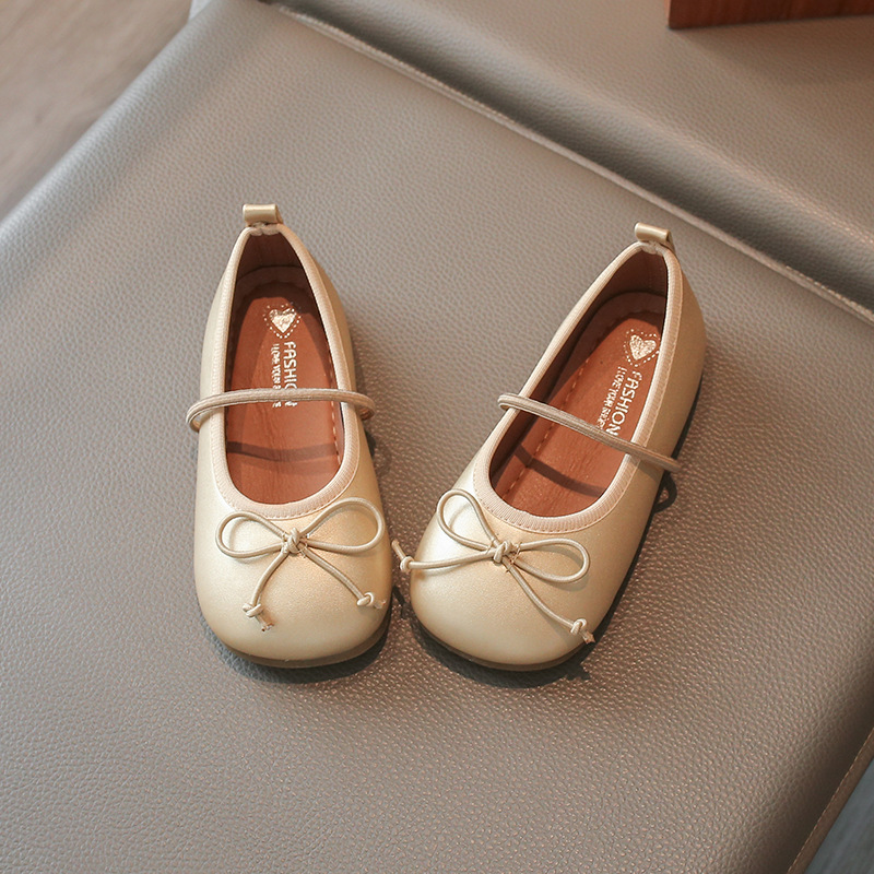Zapatos de cuero para niñas otoño 2026 nuevos zapatos de princesa de moda para niños zapatos de baile para niñas zapatos de frijoles image 3