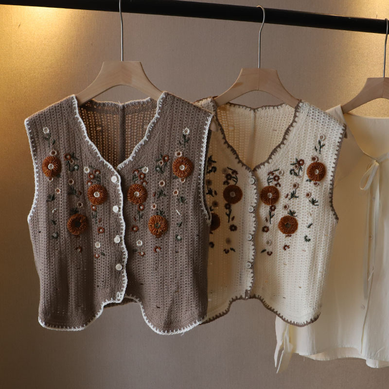[Bizheng] primavera nuevo estilo coreano ropa de mujer Mori tridimensional pequeña flor bordada Chaleco de punto cardigan chaleco 7715