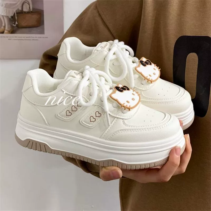 Осень и зима милые большие головы маленькие белые туфли женские туфли толстые подошвы 2024 новые дикие хлебные туфли спортивные повседневные кроссовки