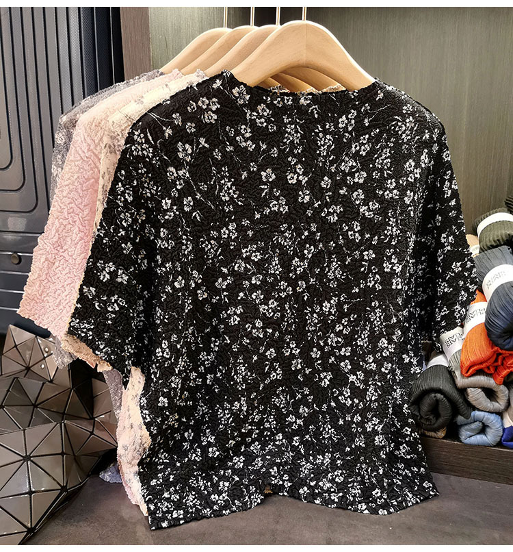 Áo thun cổ tròn tay ngắn hoa nhỏ cao cấp dáng rộng xếp ly nữ mùa hè — màu xanh nước biển, Màu đen, Màu hồng, Màu xám chi tiết 6