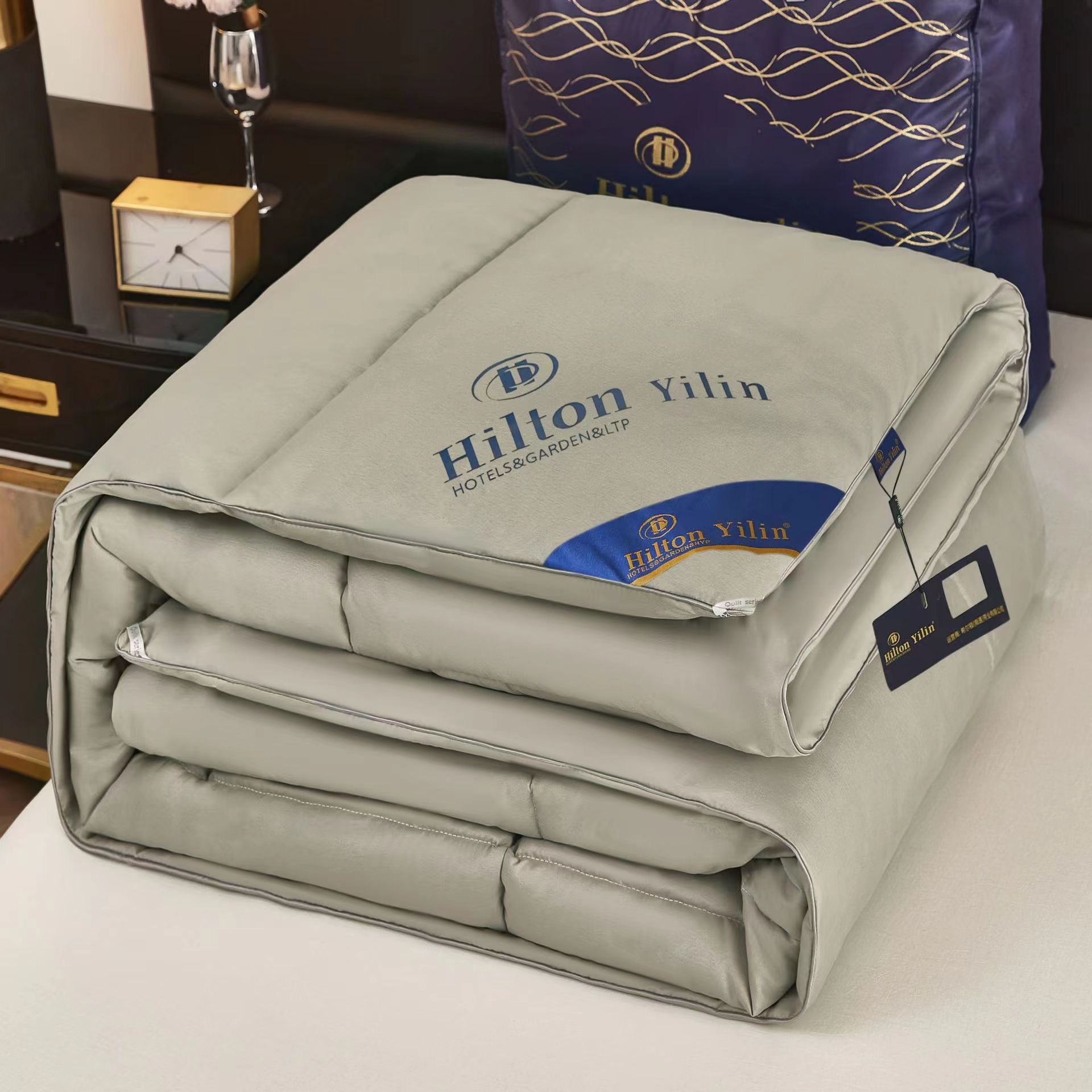 스타 호텔과 같은 스타일 - 라이트 그레이