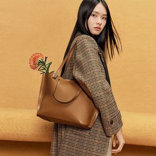 ���ư����¿�Ů�߼��Џ͹Űٴ�������μ���ĸ��ͨ����������Ů��