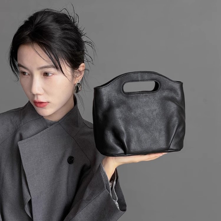 미국식 틈새 레트로 핸드백 여성 신작 통근 올매치 하이 텍스처 소프트 가죽 대용량 크로스 바디 백