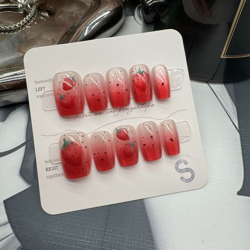 Strawberry Jam Hand-painted Cat's Eye Armor Gradient Sweet Ice-transparent White All-match Nail Art Patch Size 10 Pieces