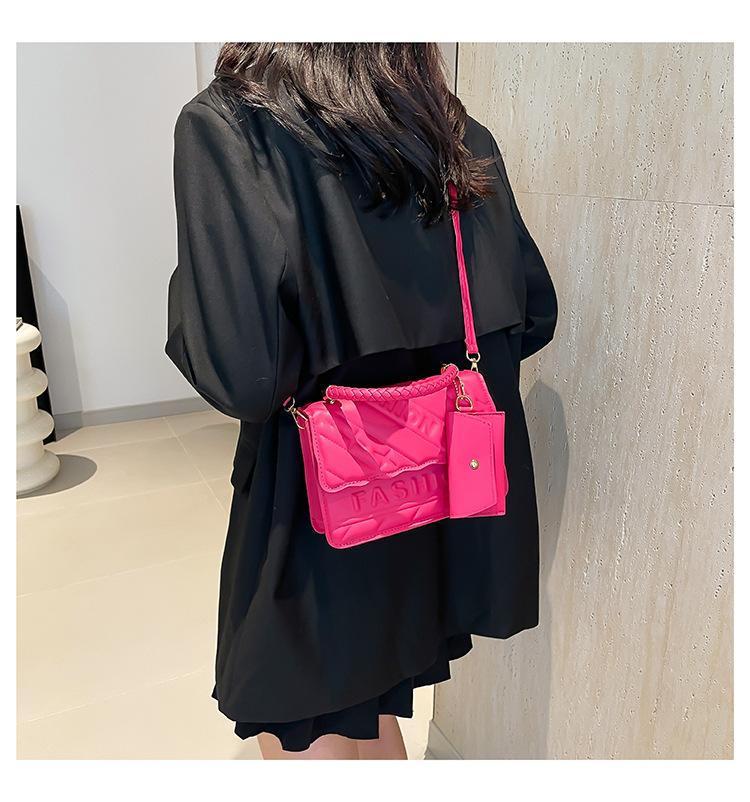 Ladies' candy-colored stylish handbag, 2024 autumn new ins single-shoulder crossbody bag, stylish embossed small square bag undefined