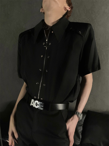 Summer Niche Metal Deconstruction Design Shoulder Shirt for Men, High-End Cool Bad Boy Style Loose Zip Short Sleeve Shirt