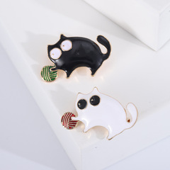 琺瑯滴油小貓胸針2019新款韓版時尚高檔熱賣歐美珍珠胸針供應