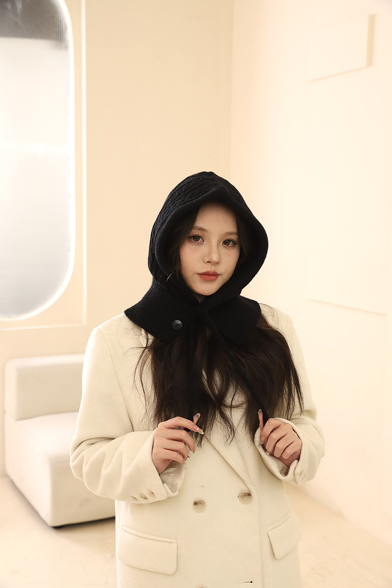 cashmere women's thickened knitted with a collar for both autumn winter warmth and windproof versatility._voghion.com