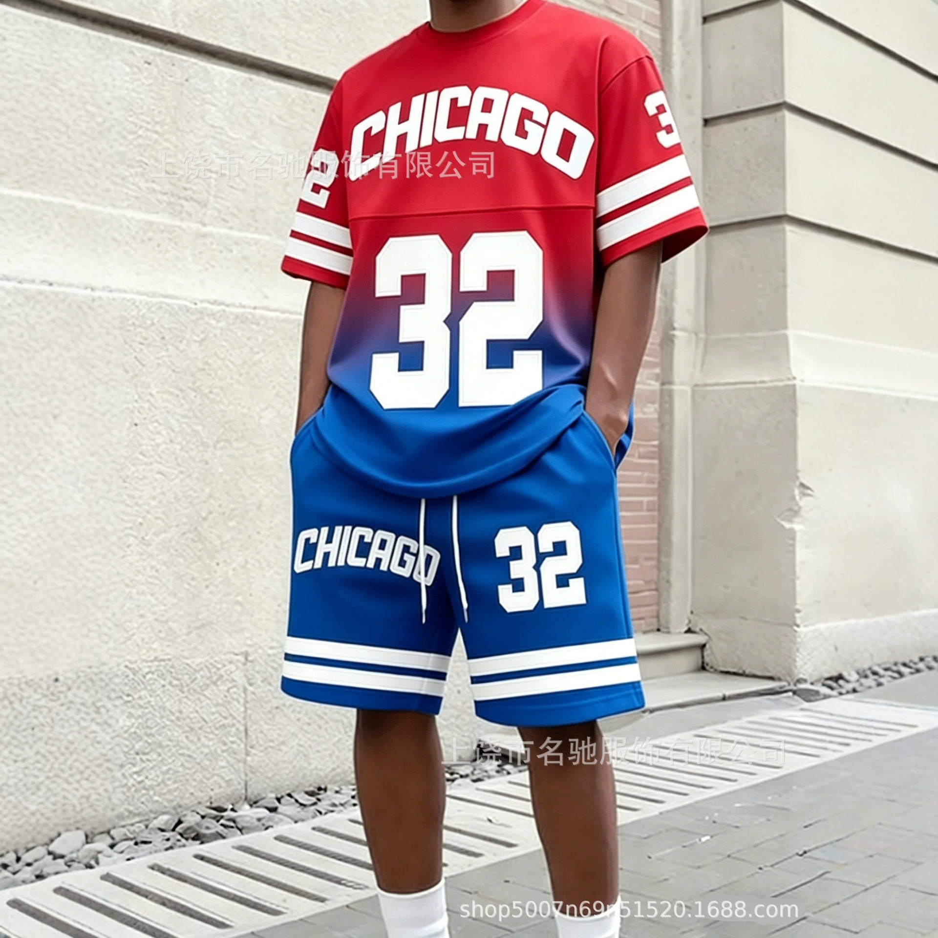 Erkanat xaki rangli geometrik chap bosish T-shirt va shorts to'plami