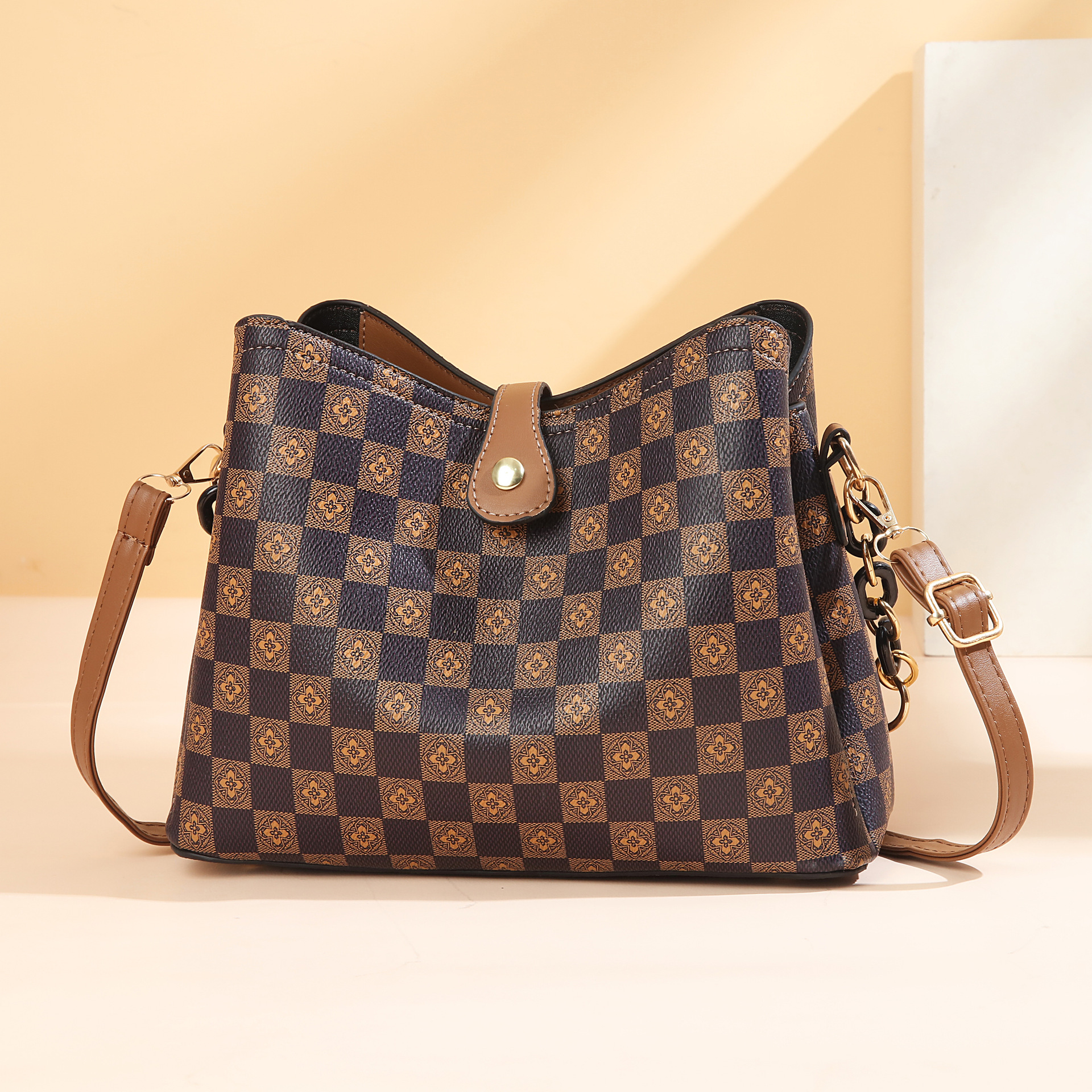 Bolso de Mujer con Diseño de Cuadros de Taizhou, Bolso de Hombro Retro Elegante, Bolso de Mujer de Gran Capacidad, Bolso Tipo Cubo a Cuadros.