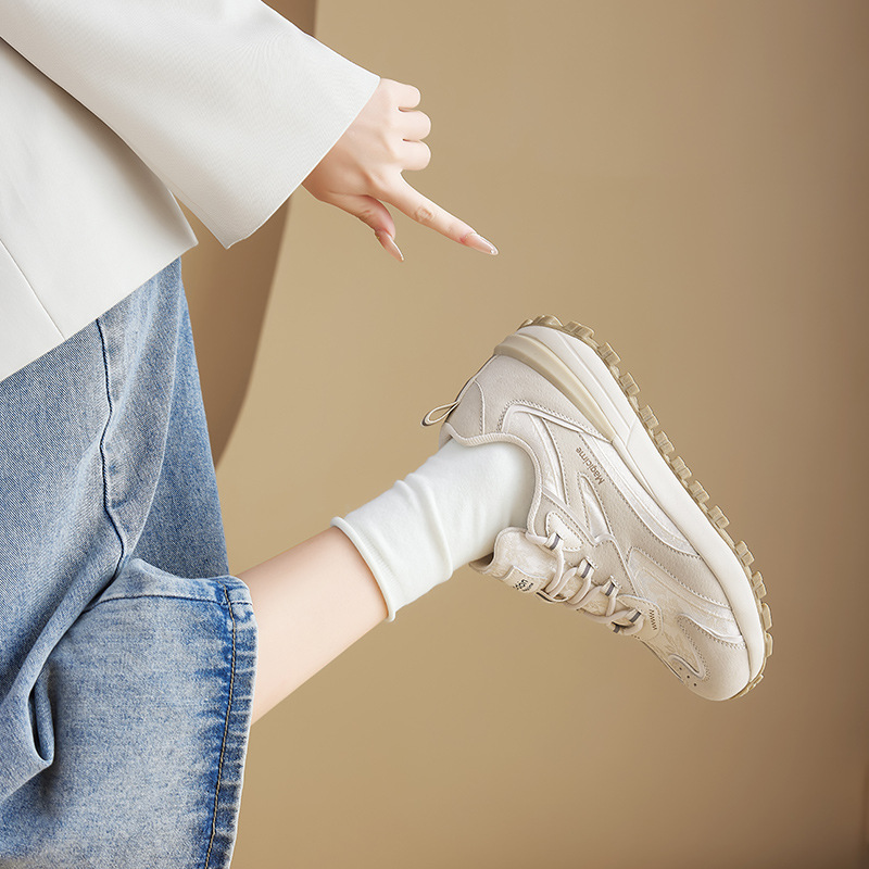 Zapatos antiguos de león Deng Gump mujeres otoño 2025 nuevas zapatillas de suela gruesa zapatos retro chinos zapatos de entrenamiento de la pareja