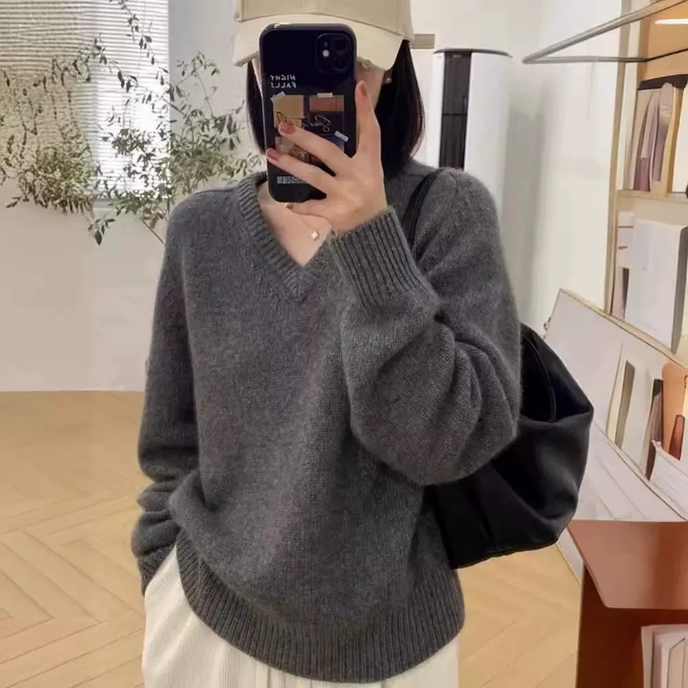 欧货v领100纯羊毛衫女秋冬宽松软糯低领羊绒加厚打底休闲毛衣