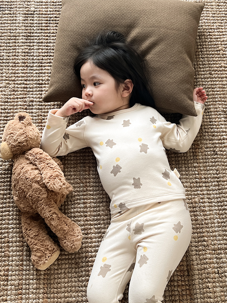 Conjunto de Ropa de Casa de Dibujos Animados para Niñas Qiuduo, Invierno 2025, Nuevo Pijama Infantil sin Costuras y Cálido