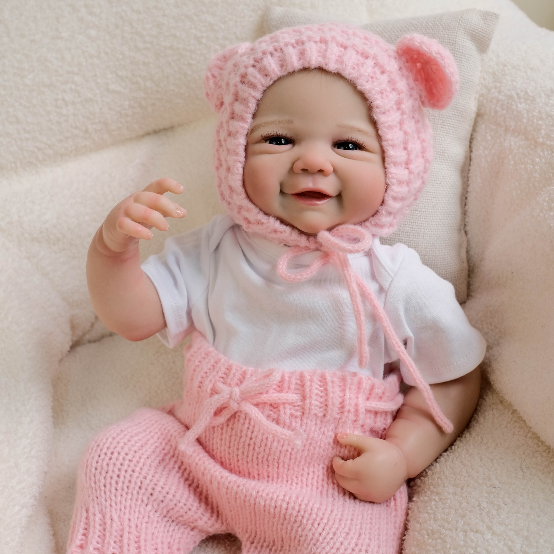 NPK 19 pulgadas rosa oso oreja gorra de lana muñeca de simulación vivienne regalo de vacaciones para niños