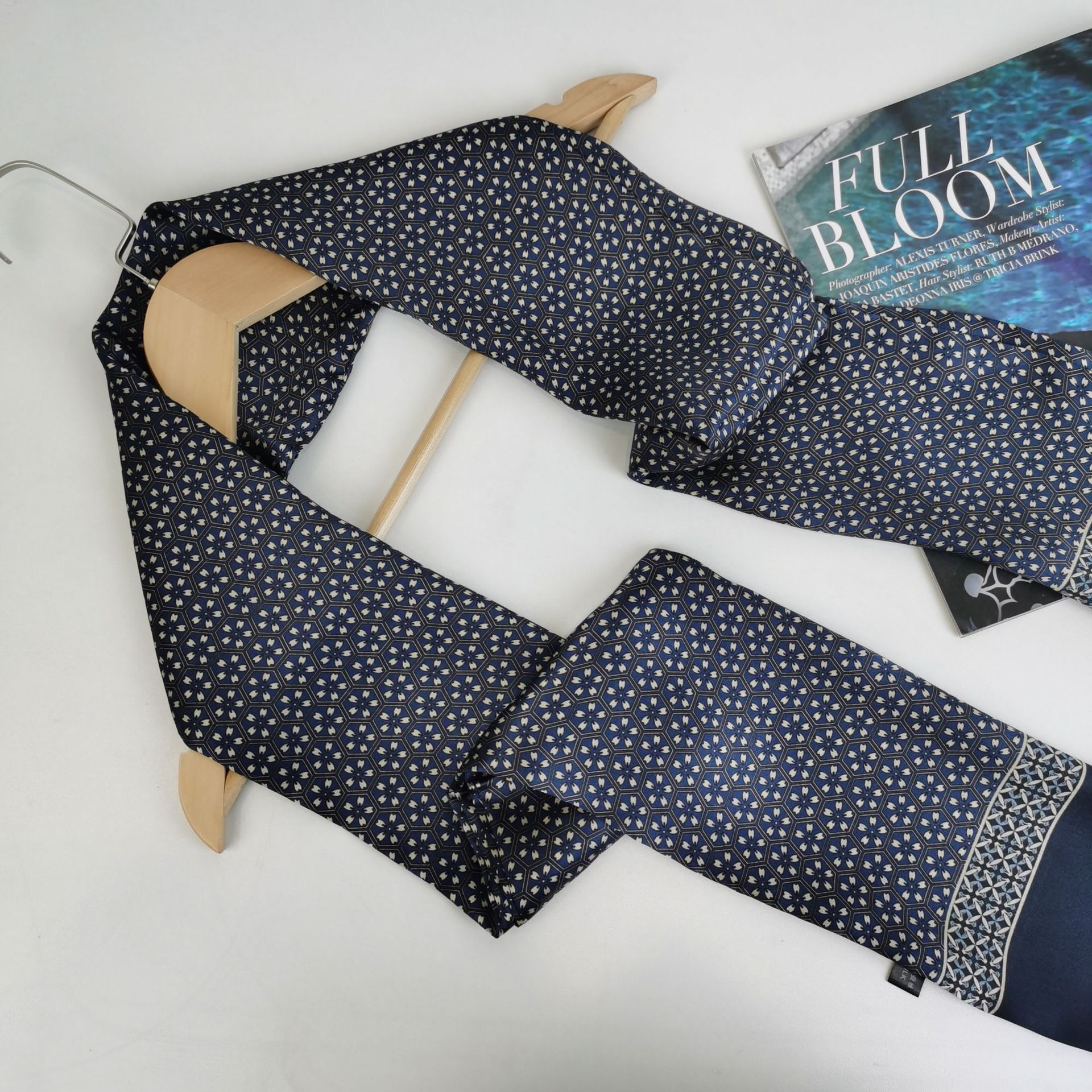 绕韵新款复古真丝双层男士长巾款轻奢西装飘带高档商务礼品盒