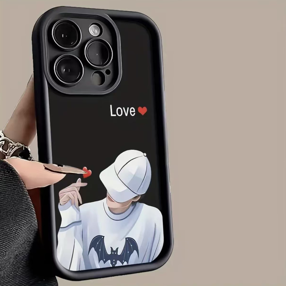 比心男孩时尚潮流适用苹果17/16/15/14pro手机壳15promax13防指纹