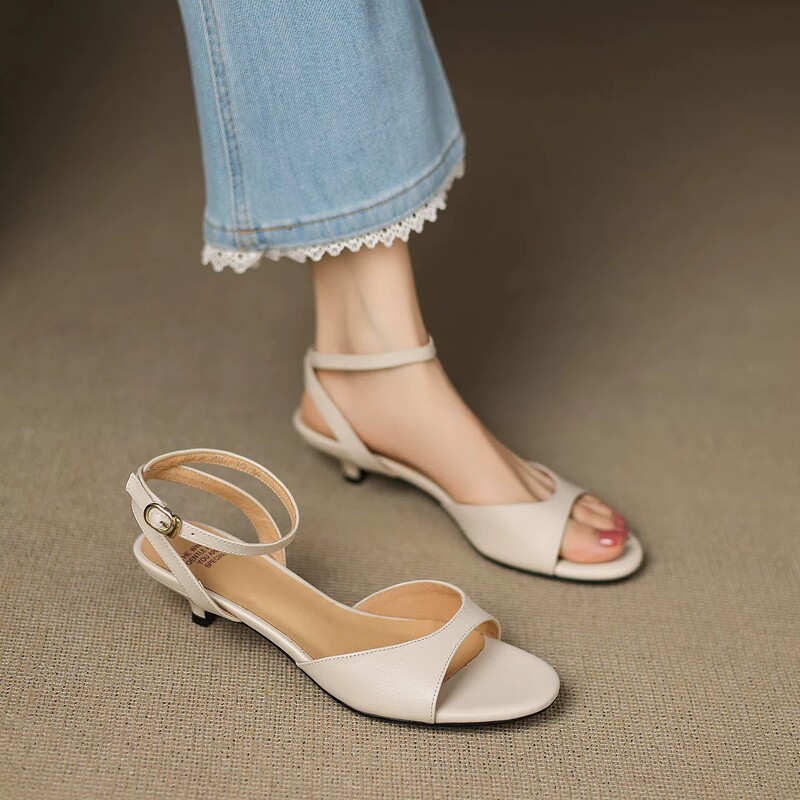Simple and Elegant One-Strap Sandals for Women, Summer Style, New Open-Toe Design, Simple and Stylish Fashion Kitten Heel Sandals