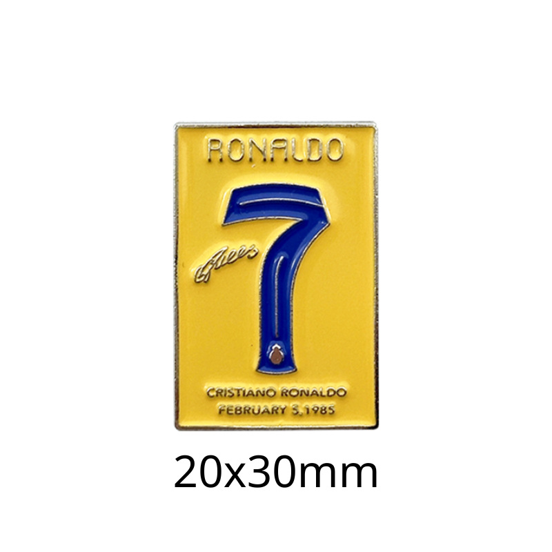 Fabricante personalizado Champions League World Cup Football Super Star Metal Insignia Imagen de dibujos animados Etiqueta del teléfono móvil Insignia Regalo