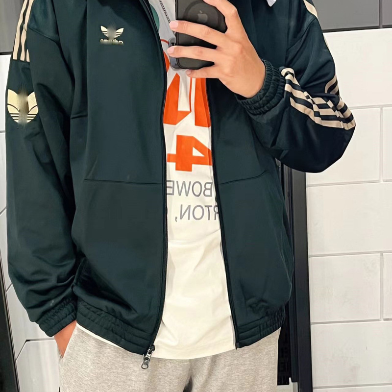 2026 New Style Jacket for Men and Women, New Casual Sports Loose Breathable Stand-Up Collar Jacket, Cardigan, Stand-Up Collar Striped Sweatshirt 2026 New Style Jacket for Men and Women, New Casual Sports Loose Breathable Stand-Up Collar Jacket, Cardigan, Stand-Up Collar Striped Sweatshirt