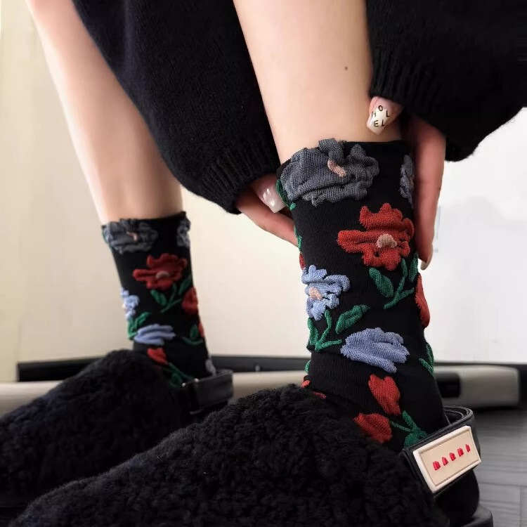 The Color Scheme of the Taste of Autumn Is Really Suitable for Autumn. It Is Full of Autumnal Retro Socks for Women