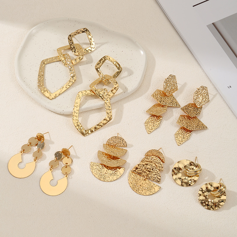 golden fashionable elegant design earrings