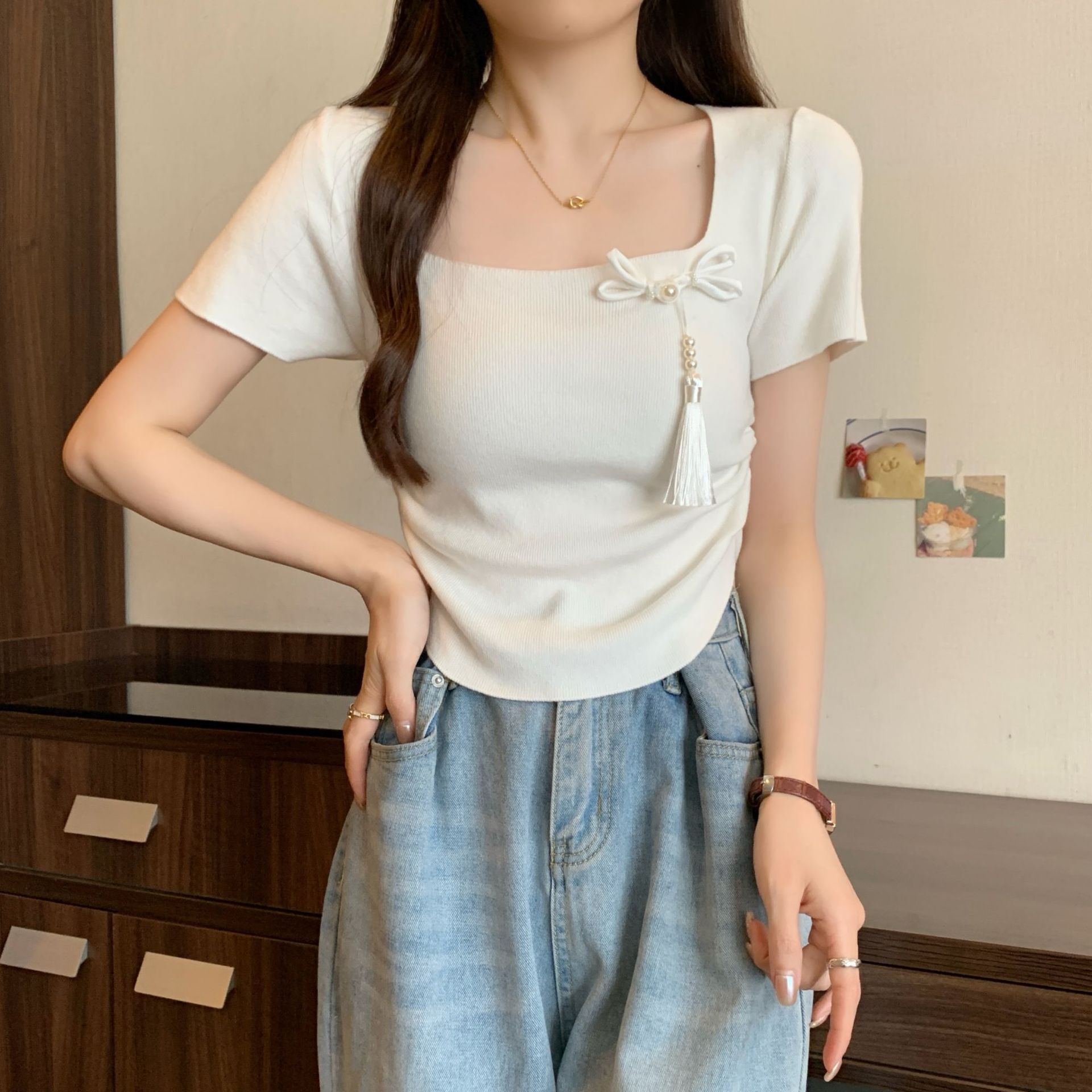 Nov poletni dizajn z naramnicami, nepravilna majica s kratkimi rokavi v kitajskem slogu, ženska pletena majica s kratkimi rokavi in ​​oglatim izrezom._voghion.com