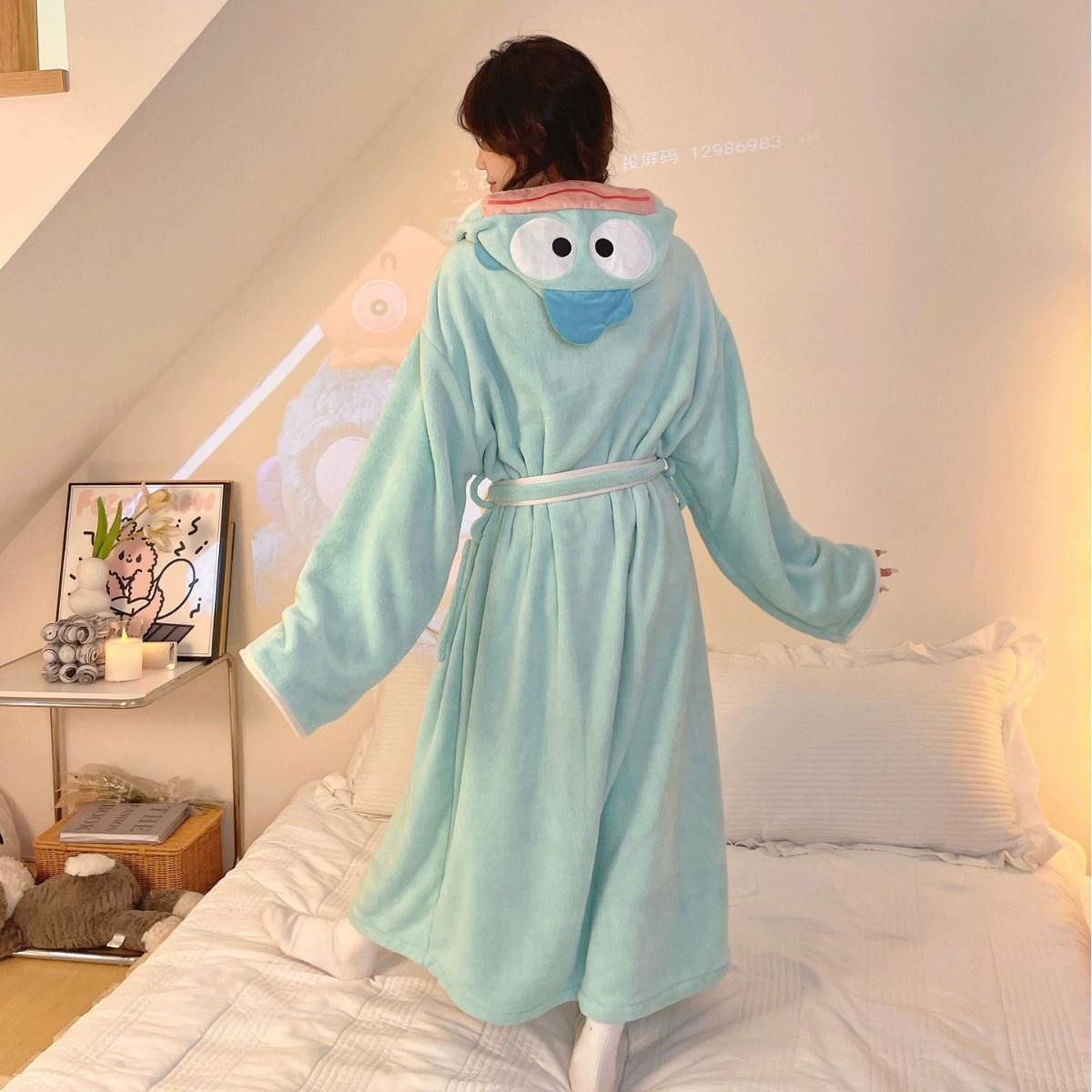 Халатовидный bathrobe Cartoon coral‑velvet с капюшоном, быстрая сушка демисезонный халат, one size (вмещает 80–170 кг)