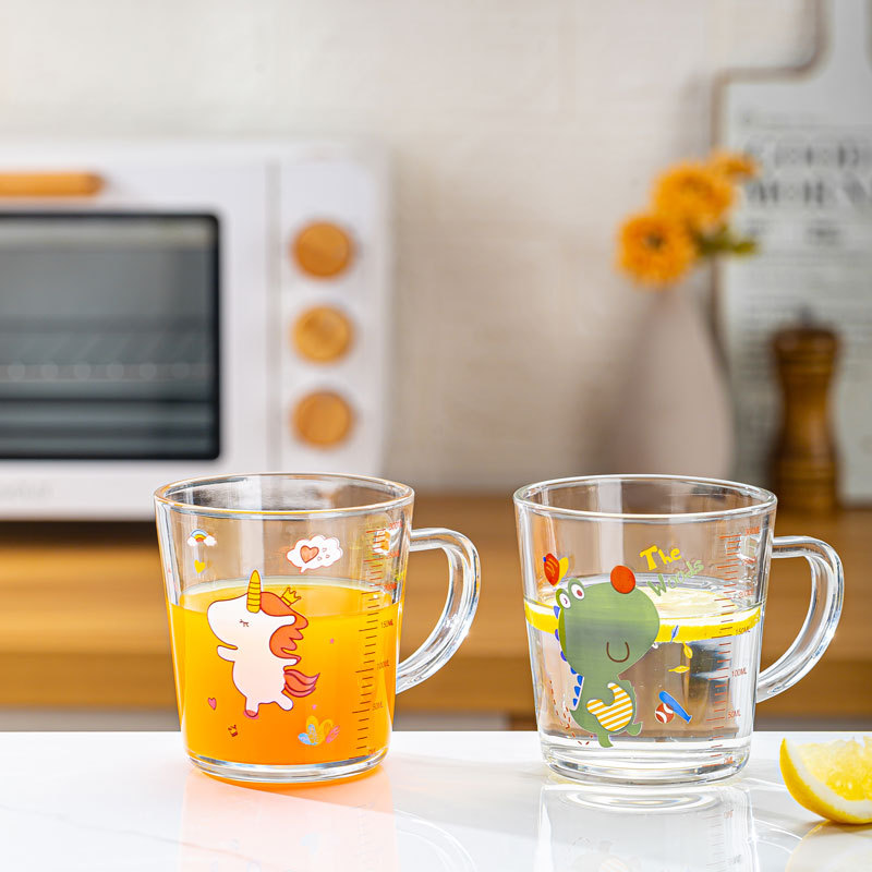 Cartoon Scale Milk Cup, Cute Glass Water Cup, Kidsren's Straw Cup with Handle, Breakfast Cup with Lid, Single-Layer Cup Cartoon Scale Milk Cup, Cute Glass Water Cup, Kidsren's Straw Cup with Handle, Breakfast Cup with Lid, Single-Layer Cup