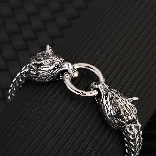 Weiwan: Trendy, Stylish Men's Titanium Steel Lion-Head Bracelet with a Hip-Hop, Rock, and Fashionable Edge