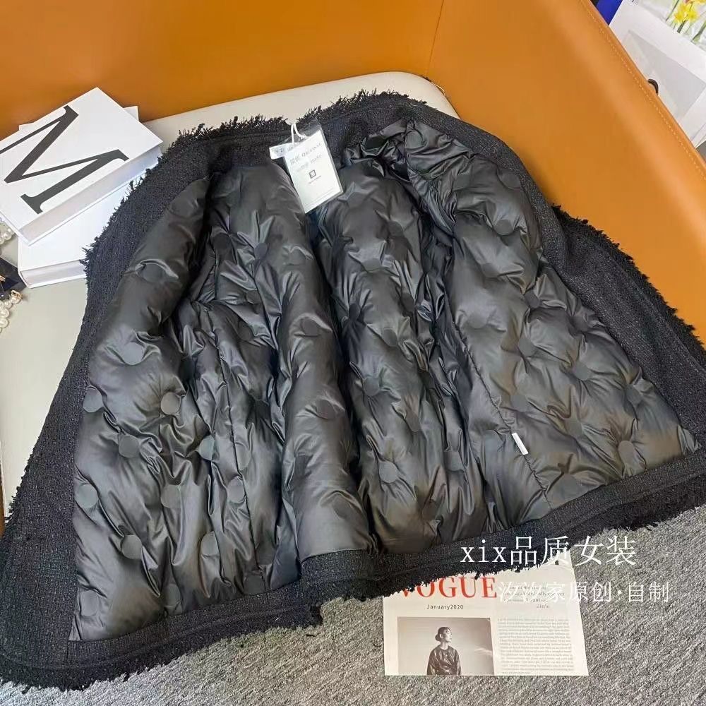 Black Chanel Style Down Jacket Women's Winter 2024 New Thickened Tassel White Duck Down Liner Wool Short Coat Women
