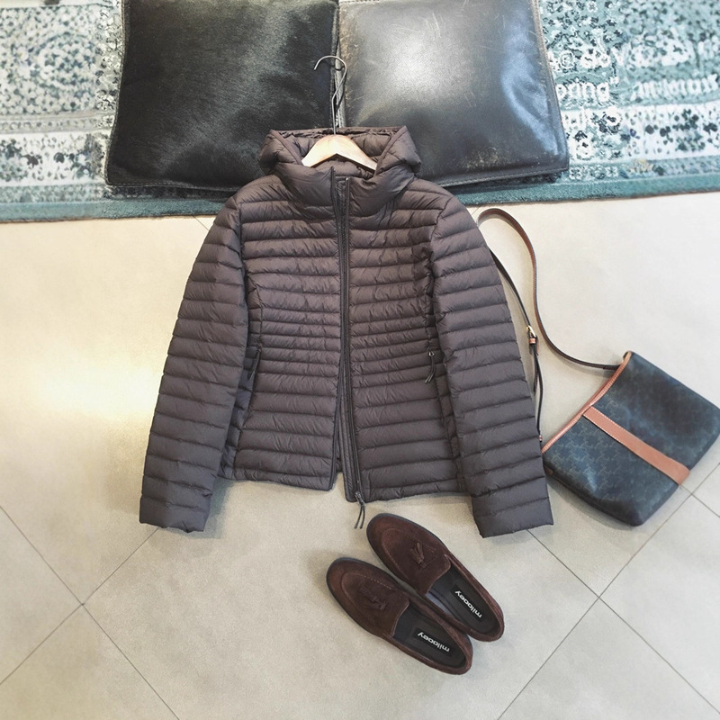 Clothing Record: Lightweight and Delicate Nylon, Horizontal Ribbed Quilted Duck down Jacket H36156, One Piece for Dropshipping Clothing Record: Lightweight and Delicate Nylon, Horizontal Ribbed Quilted Duck down Jacket H36156, One Piece for Dropshipping