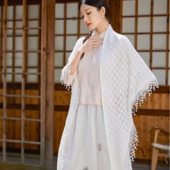 司藤のストールの透かし彫りのコートのフリンジは中国の民族の保温の風の小さい復古のチャイナドレスの夏の薄い国風の外で掛けます。