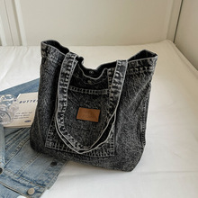 �nϵ�͹�ţ�в����ذ�Ů������ˮϴ�������e������W�����n�μ��