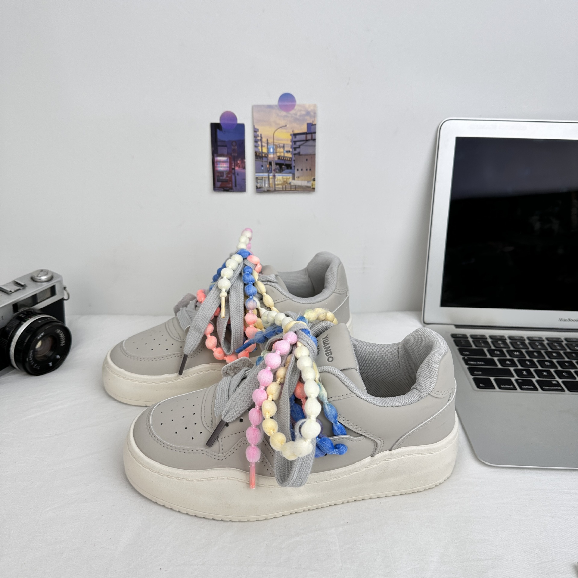 Yuanbo 2025 primavera nuevas zapatillas de deporte moda de las mujeres zapatos blancos bajos deportes y ocio zapatos de lona coreanos